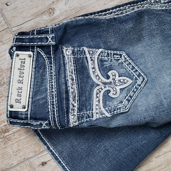 Rock Revival Jeans - Picture 2 of 7